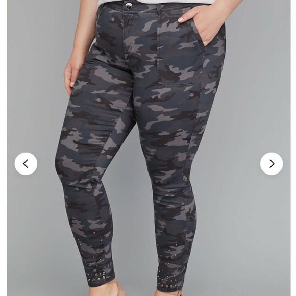 Lane Bryant Pants - NWT Lane Bryant Mid Rise Skinny Gray Camo Pants Size 18